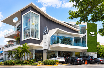 Local Comercial en Aquiler 150 m² | Plaza The Corner | Av. Sarasota | Santo Domingo-1