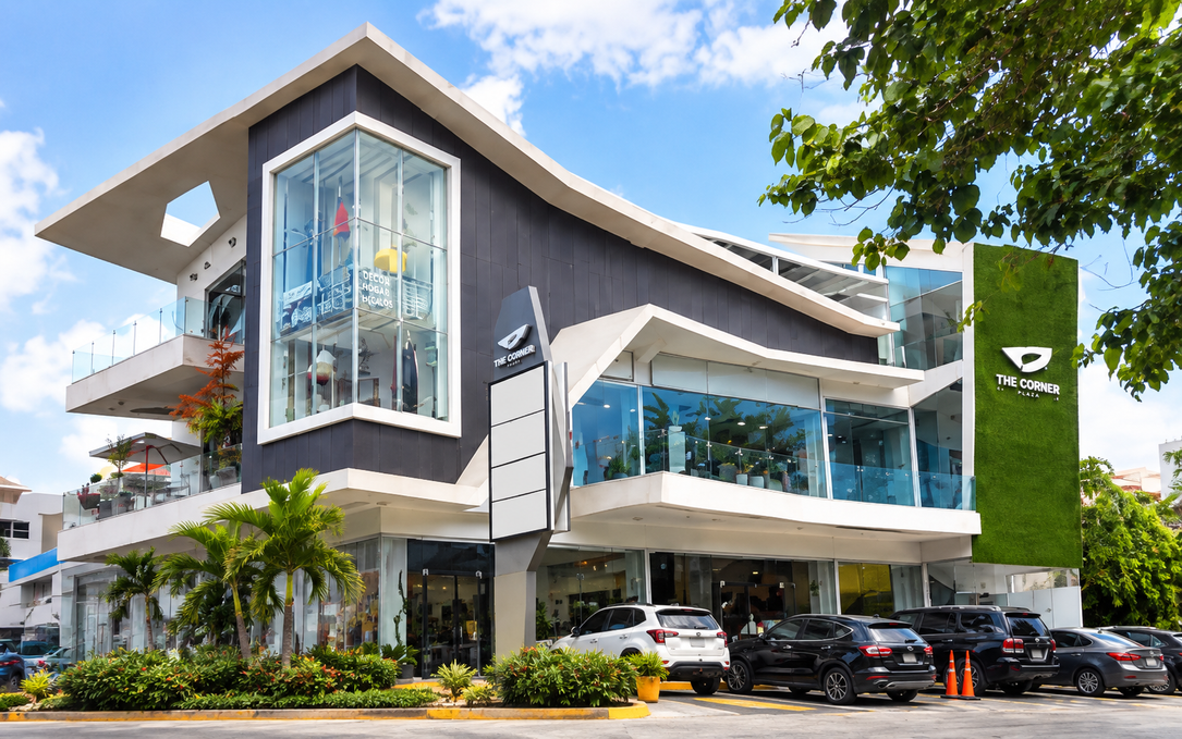 Local Comercial en Aquiler 150 m² | Plaza The Corner | Av. Sarasota | Santo Domingo