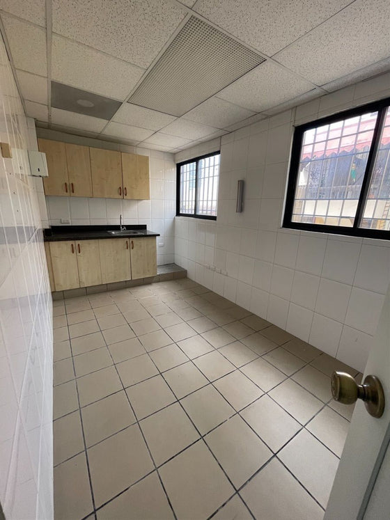 Oficina alquiler Reyna 1 La Esperilla, Santo Domingo