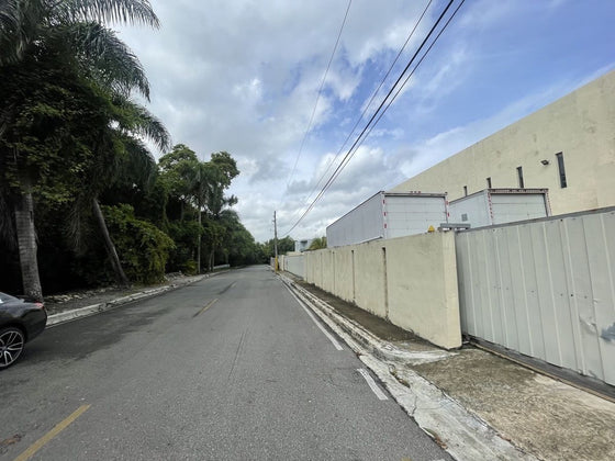Nave industrial alquiler venta Monumental Duarte, Santo Domingo Oeste