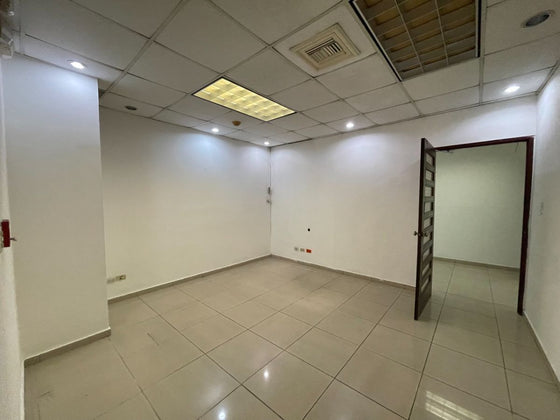 Oficinas alquiler JFK Miraflores Santo Domingo