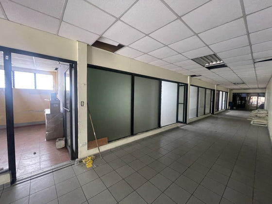 Locales comerciales alquiler  Alma Mater, Santo Domingo