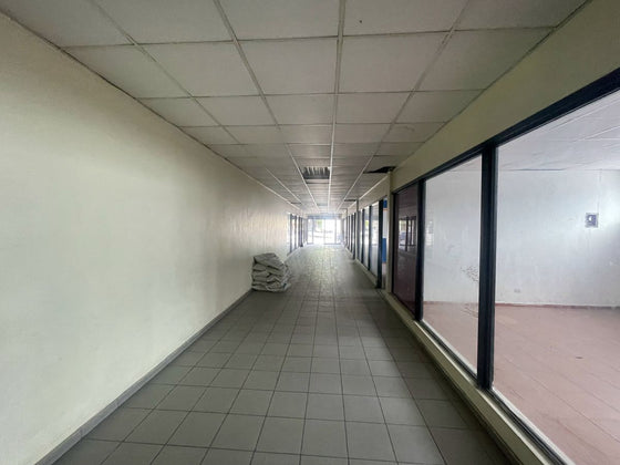 Locales comerciales alquiler  Alma Mater, Santo Domingo