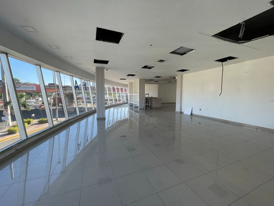 Local Comercial u Oficina de 434 m² en Venta como Inversión | Plaza Metropolitana – Av. John F. Kennedy, Santo Domingo