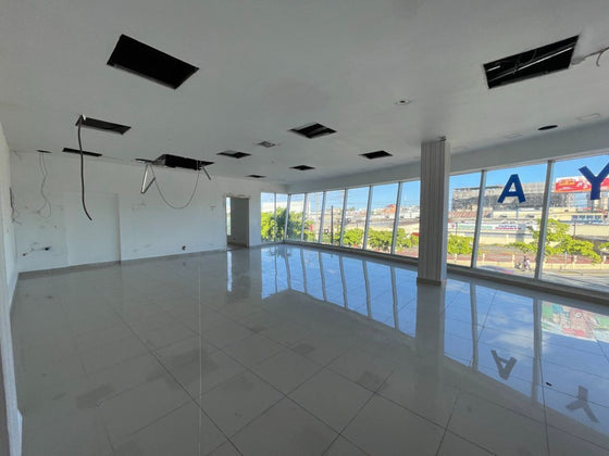 Local Comercial u Oficina de 434 m² en Venta como Inversión | Plaza Metropolitana – Av. John F. Kennedy, Santo Domingo