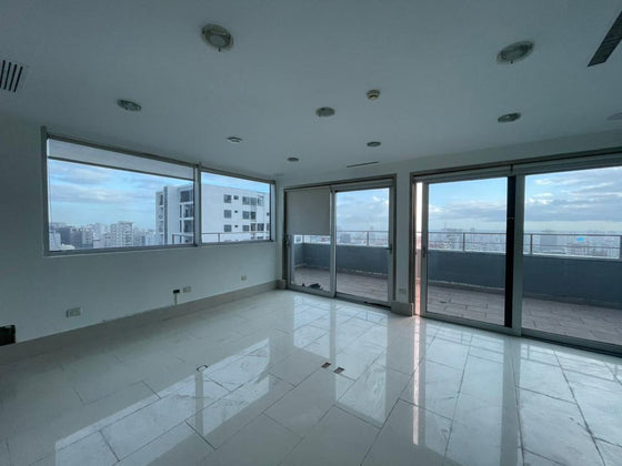 Oficina alquiler Naco, Santo Domingo