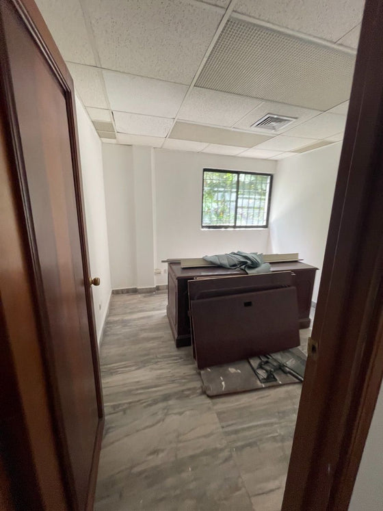 Oficina alquiler Reyna 1 La  Esperilla Santo Domingo