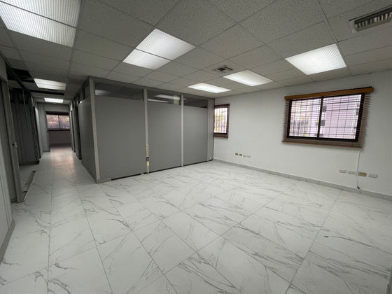 Oficina alquiler Reyna 1 La  Esperilla Santo Domingo