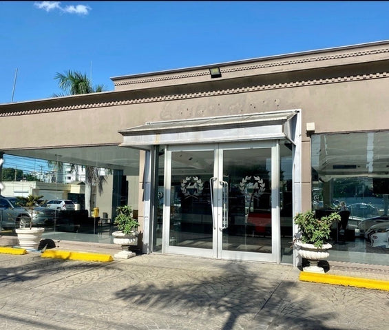 Alquiler local comercial 27 de Febrero, Naco, Santo Domingo