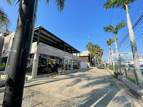 Alquiler local comercial 27 de Febrero, Naco, Santo Domingo