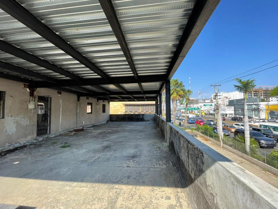 Alquiler local comercial 27 de Febrero, Naco, Santo Domingo