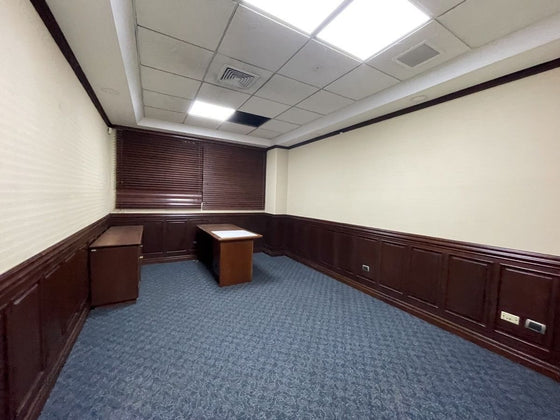 Oficinas desde 244 hasta 2,762 m² en Alquiler | Av. John F. Kennedy, Miraflores, Santo Domingo (A Remodelar)