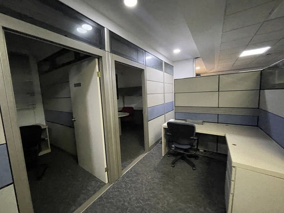 Oficinas desde 244 hasta 2,762 m² en Alquiler | Av. John F. Kennedy, Miraflores, Santo Domingo (A Remodelar)