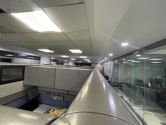 Oficinas desde 244 hasta 2,762 m² en Alquiler | Av. John F. Kennedy, Miraflores, Santo Domingo (A Remodelar)