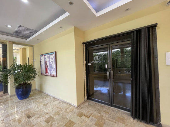 Oficinas desde 244 hasta 2,762 m² en Alquiler | Av. John F. Kennedy, Miraflores, Santo Domingo (A Remodelar)