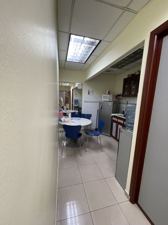 Oficinas desde 244 hasta 2,762 m² en Alquiler | Av. John F. Kennedy, Miraflores, Santo Domingo (A Remodelar)