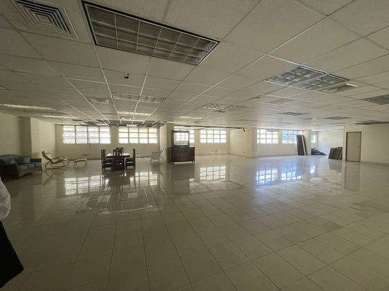 Oficinas desde 244 hasta 2,762 m² en Alquiler | Av. John F. Kennedy, Miraflores, Santo Domingo (A Remodelar)