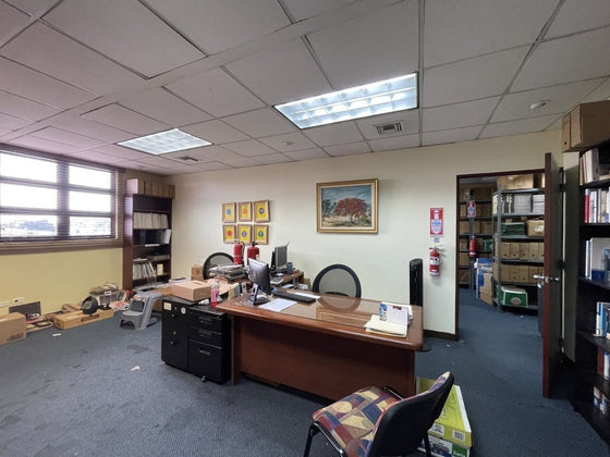 Oficinas desde 244 hasta 2,762 m² en Alquiler | Av. John F. Kennedy, Miraflores, Santo Domingo (A Remodelar)