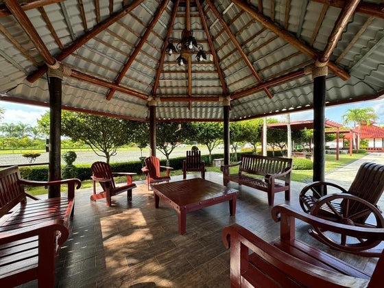 Casa Club sobre 37,142 m² de Terreno en Venta | La Cuaba, Santo Domingo Oeste