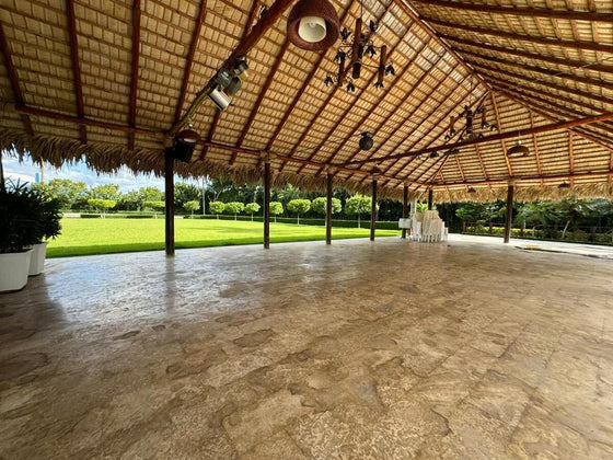 Casa Club sobre 37,142 m² de Terreno en Venta | La Cuaba, Santo Domingo Oeste