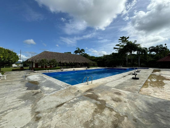 Casa Club sobre 37,142 m² de Terreno en Venta | La Cuaba, Santo Domingo Oeste