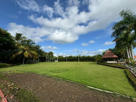 Casa Club sobre 37,142 m² de Terreno en Venta | La Cuaba, Santo Domingo Oeste