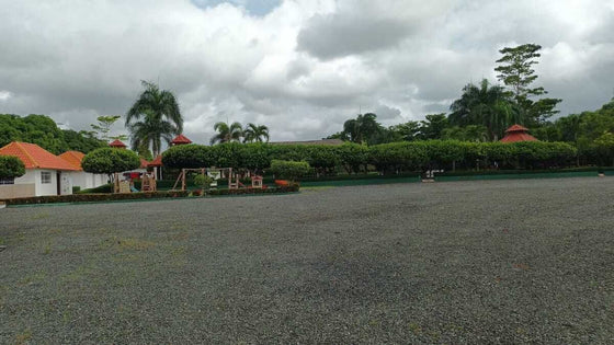 Casa Club sobre 37,142 m² de Terreno en Venta | La Cuaba, Santo Domingo Oeste