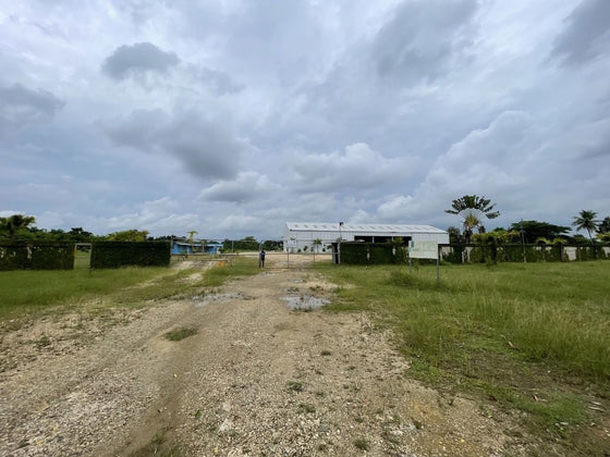 Nave Industrial sobre 68,000 m² de Terreno en Venta | El Higüero, Santo Domingo Norte