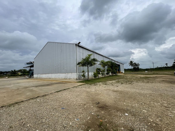 Nave Industrial sobre 68,000 m² de Terreno en Venta | El Higüero, Santo Domingo Norte