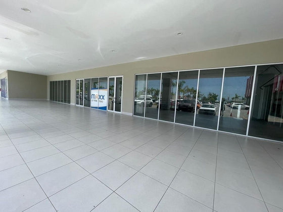 Locales comerciales oficina alquiler Pueblo Bavaro, Bavaro City Center