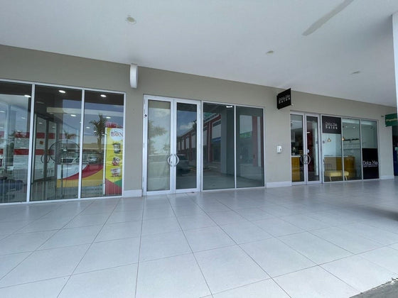 Locales comerciales oficina alquiler Pueblo Bavaro, Bavaro City Center