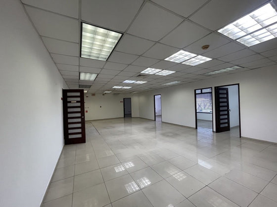 Alquiler oficinas JFK Miraflores Santo Domingo