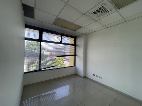 Alquiler oficinas JFK Miraflores Santo Domingo