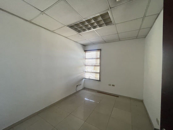 Alquiler oficinas JFK Miraflores Santo Domingo