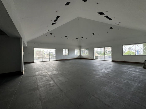 Locales comerciales alquiler El Millon 27 de Febrero Santo Domingo