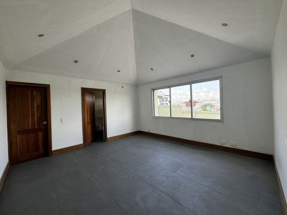 Locales comerciales alquiler El Millon 27 de Febrero Santo Domingo