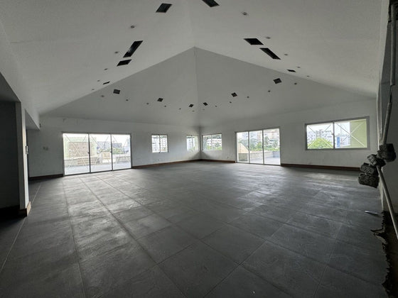 Locales comerciales alquiler El Millon 27 de Febrero Santo Domingo