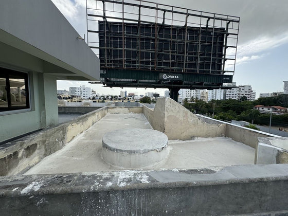 Locales comerciales alquiler El Millon 27 de Febrero Santo Domingo