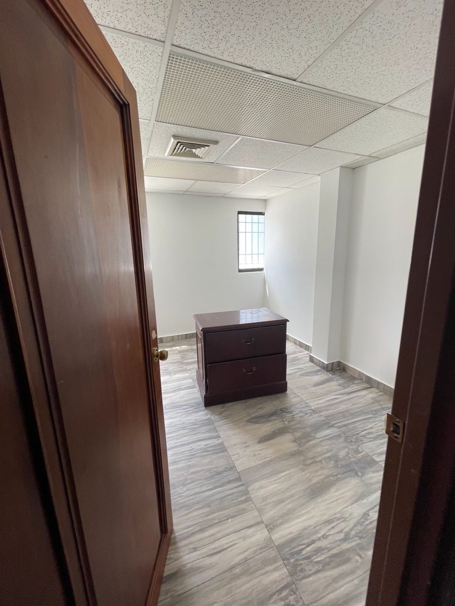 Oficina alquiler Reyna 1 La Esperilla, Santo Domingo