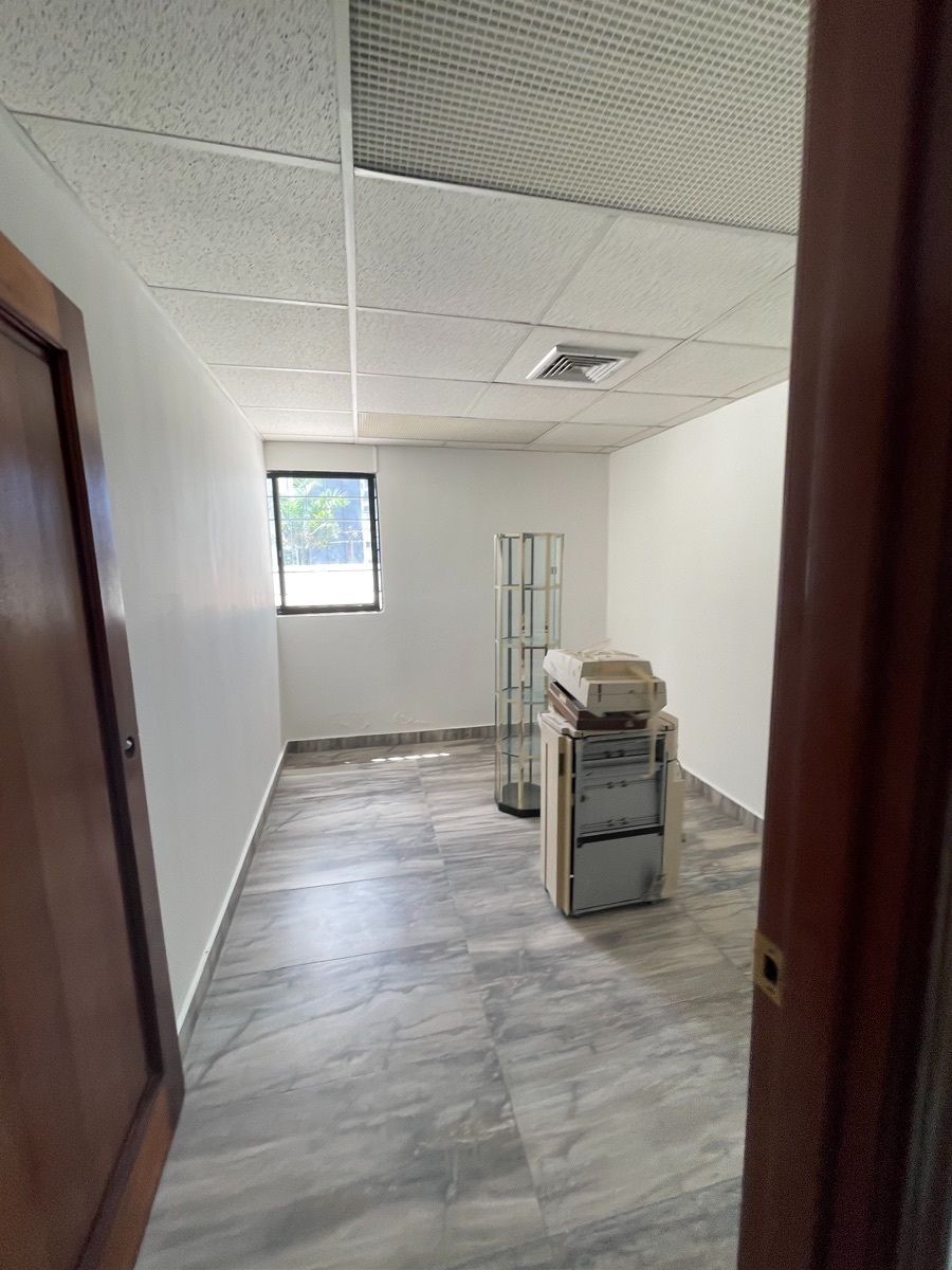 Oficina alquiler Reyna 1 La Esperilla, Santo Domingo