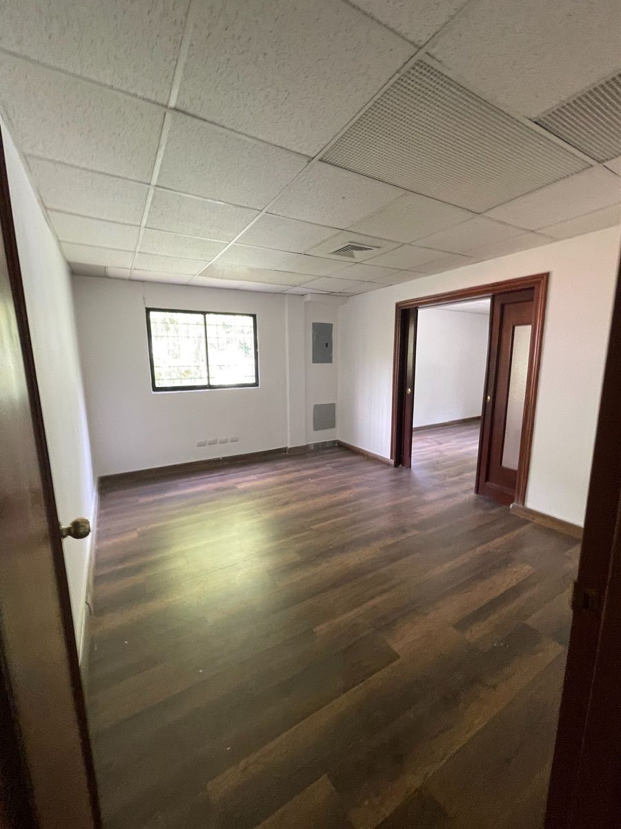 Oficina alquiler Reyna 1 La Esperilla, Santo Domingo