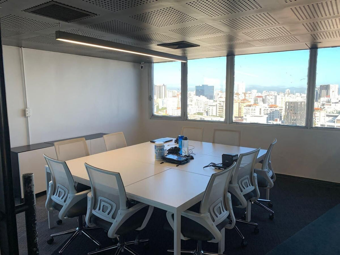 Oficina alquiler 710 m2 Torre Friusa, La Esperilla, Santo Domingo