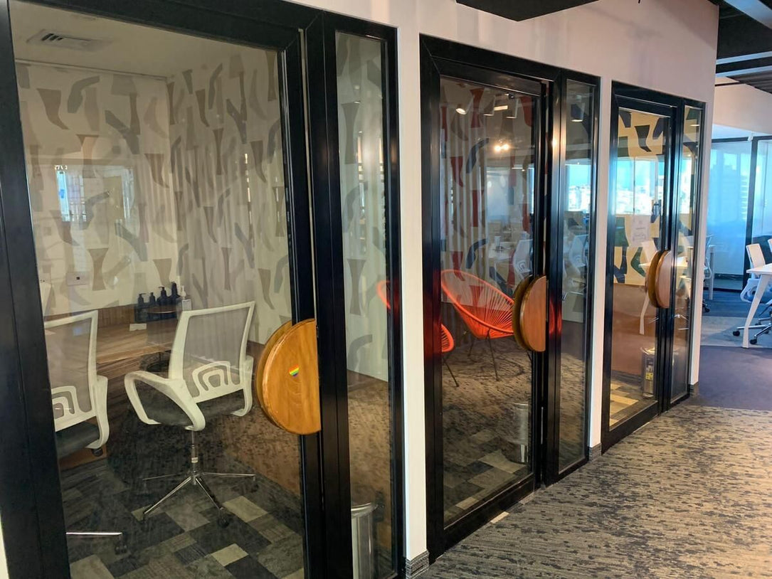 Oficina alquiler 710 m2 Torre Friusa, La Esperilla, Santo Domingo