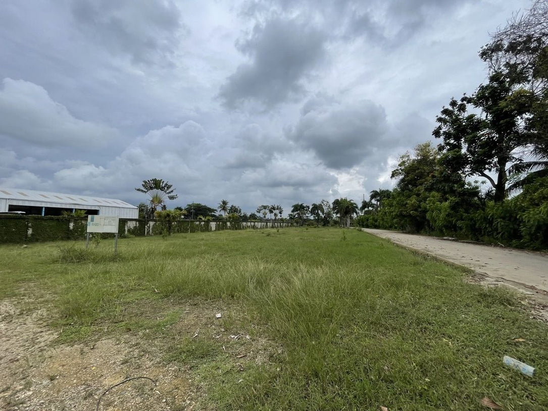 Nave Industrial sobre 68,000 m² de Terreno en Venta | El Higüero, Santo Domingo Norte