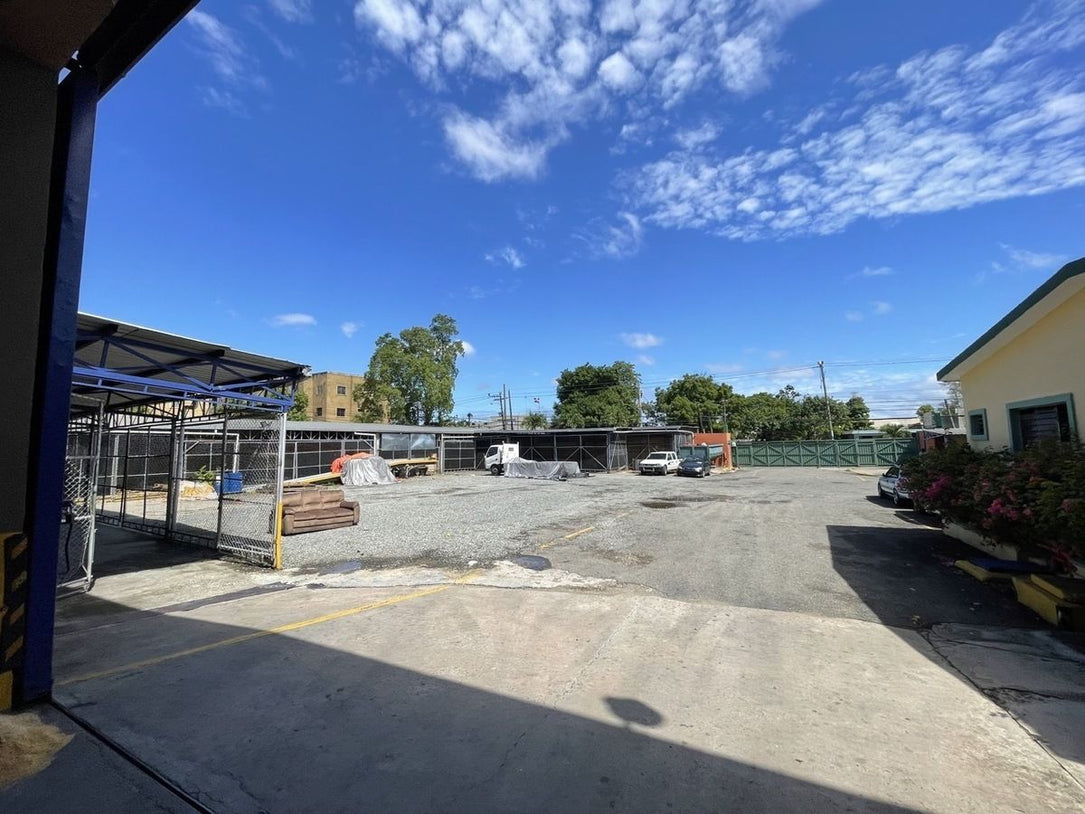 Terreno Nave local comercial venta Villa Faro Santo Domingo Este