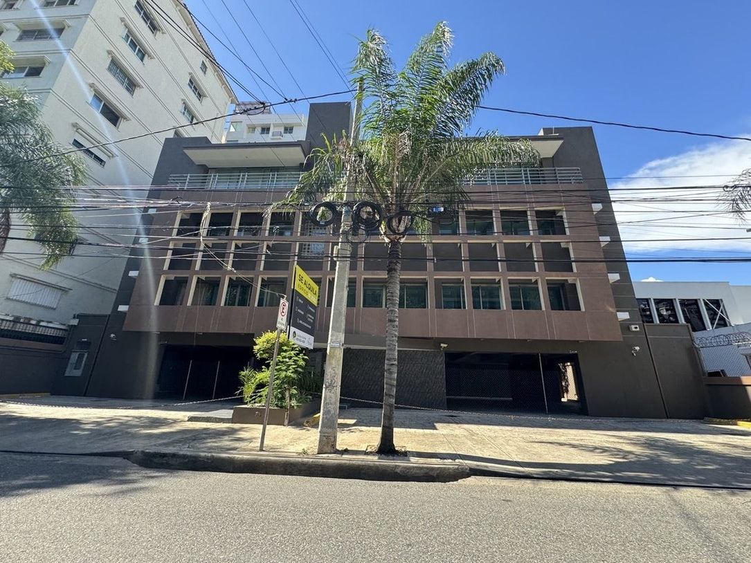 Edificio oficinas alquiler Piantini, Santo Domingo
