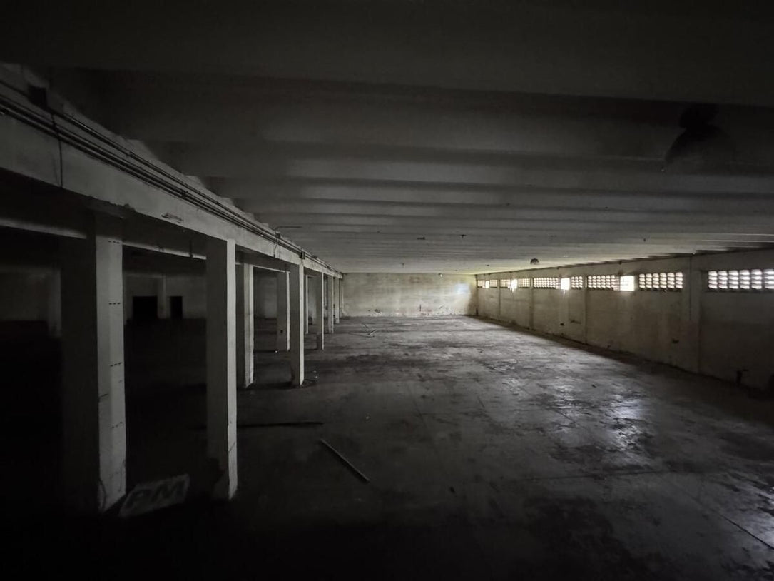 Nave terreno locales comerciales venta Santo Domingo, Ave. Luperon Herrera