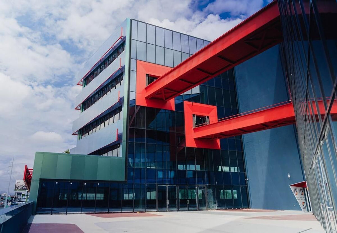 Ezalia Office Lofts | Oficinas Corporativas en Alquiler | Av. John F. Kennedy, Santo Domingo