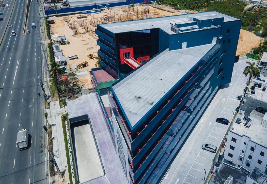 Ezalia Office Lofts | Oficinas Corporativas en Alquiler | Av. John F. Kennedy, Santo Domingo