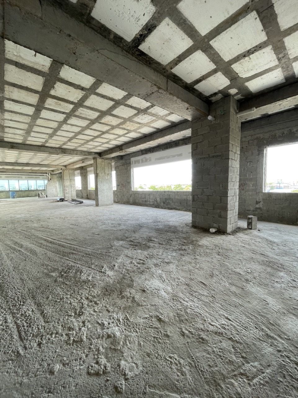 Ezalia Office Lofts | Oficinas Corporativas en Alquiler | Av. John F. Kennedy, Santo Domingo